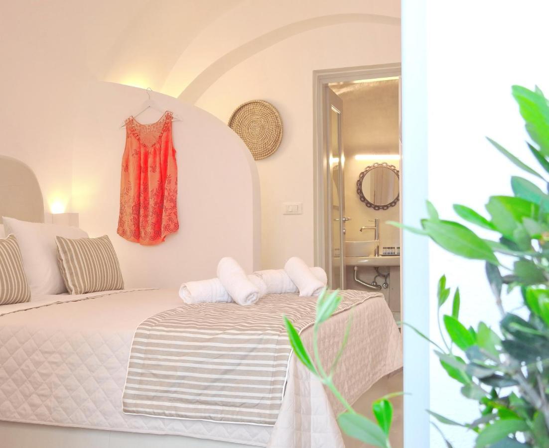 Golden Stone Santorini Suites Akrotírion Zewnętrze zdjęcie